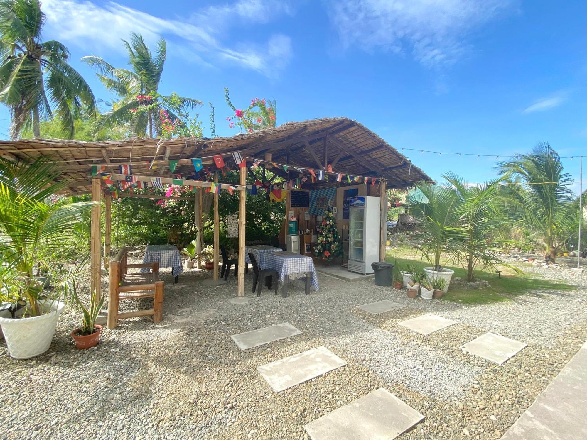 Coconut Inn Moalboal Esterno foto